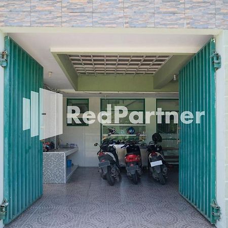Pondok Hijau Syariah Mitra Reddoorz At Citraland Сурабая Екстер'єр фото