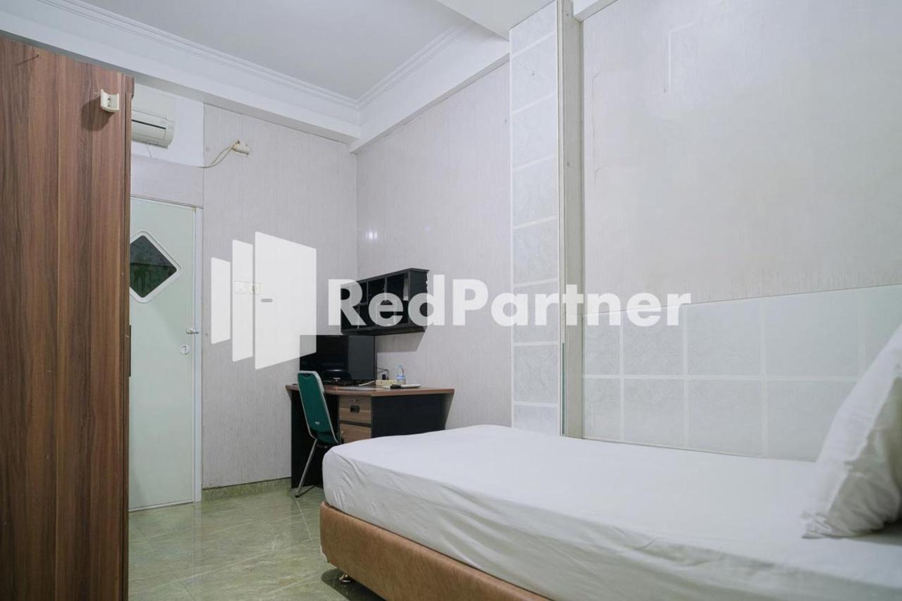 Pondok Hijau Syariah Mitra Reddoorz At Citraland Сурабая Екстер'єр фото